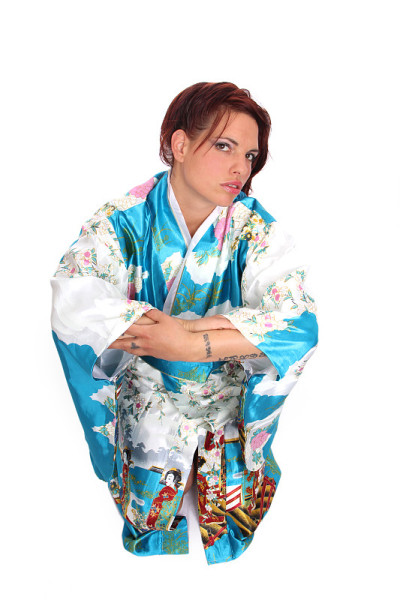 亚洲传统服饰中的美丽