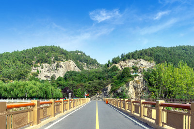 龙门石窟全景，洛阳，河南，中国。