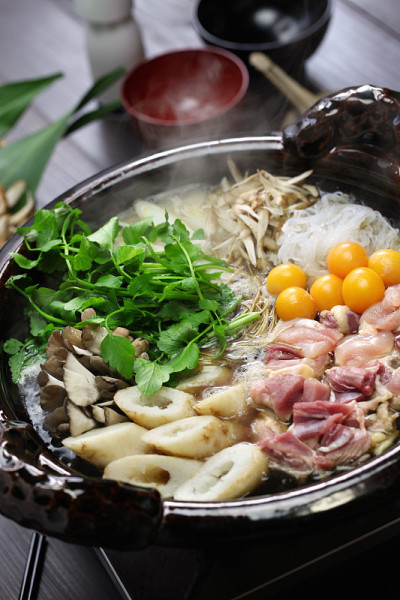 日式鸡火锅料理