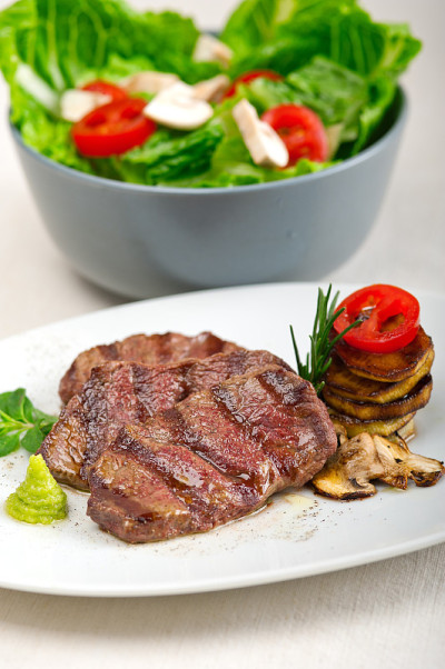 烤神户宫崎骏牛肉
