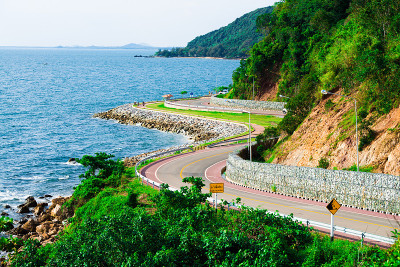 泰国海湾附近的沿海公路