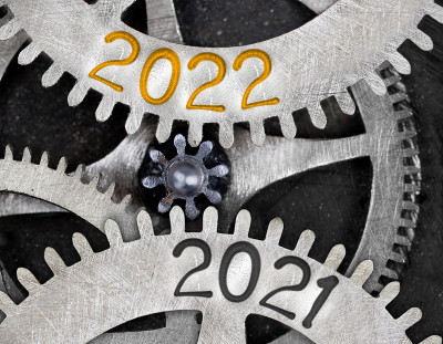 金属车轮与2022年新年