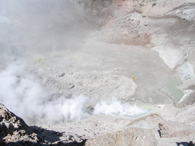 堪察加的风景，山脉和火山。