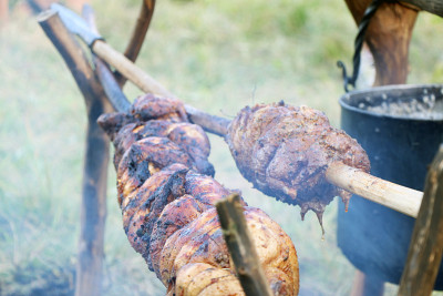 哥特人用矛煮肉