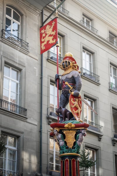Zähringen Fountain (Zähringerbrunnen) -瑞士伯尔尼古城的中世纪
