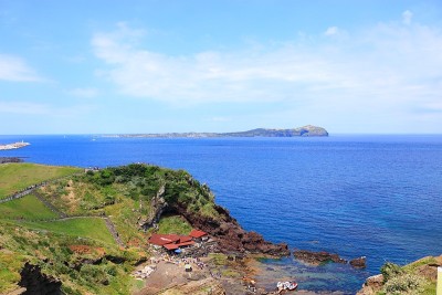 承山日出峰，联合国教科文组织世界遗产，日出峰，日出峰，岩石，火山口，悬崖，