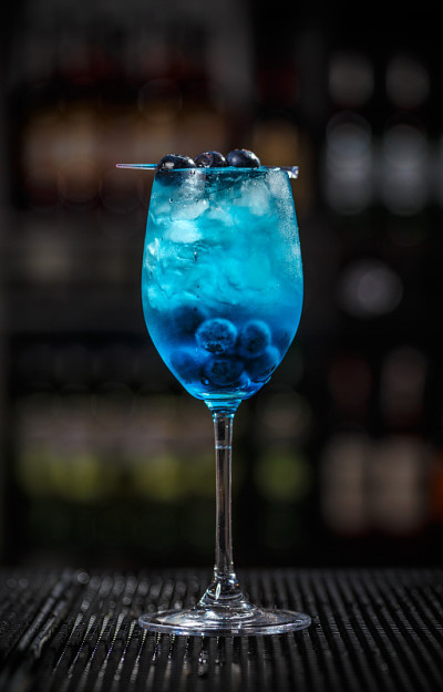 蓝色泻湖鸡尾酒