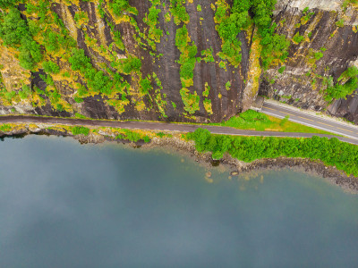 峡湾景观和道路，挪威