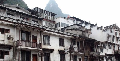 中国桂林阳朔的住宅建筑外观