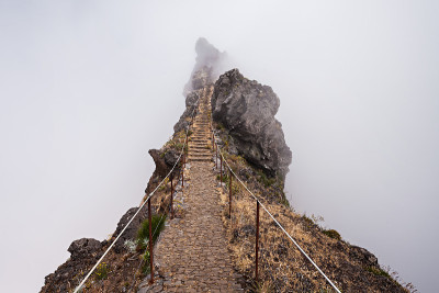 在马德拉岛徒步旅行