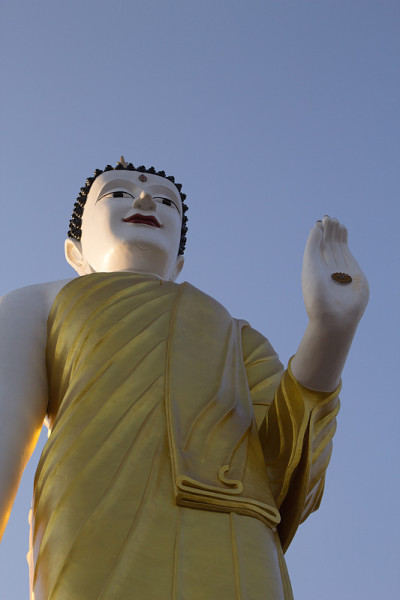 佛寺的大佛造型