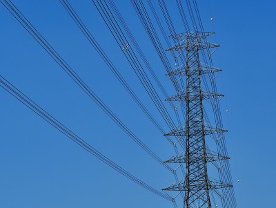 高压电塔