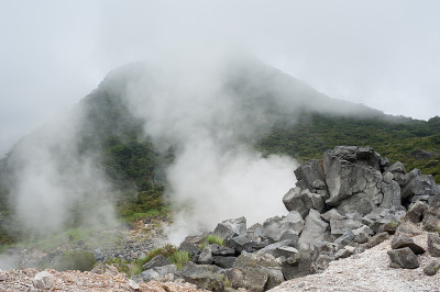 日本神奈川县箱根大浪谷的烟雾