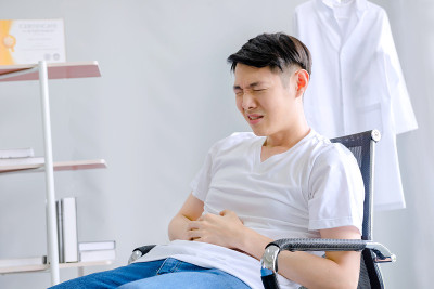 男医生