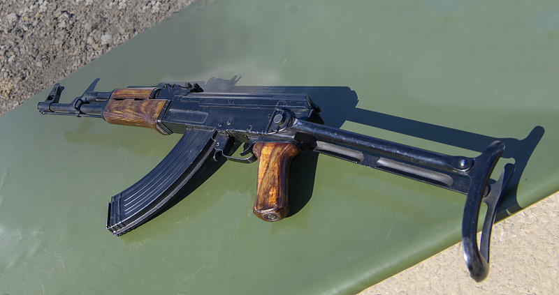 7.62毫米卡拉什尼科夫突击步枪