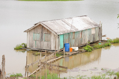 亚马逊漂浮屋