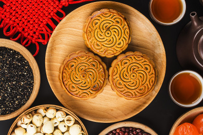 月饼，中国的中秋节食品。