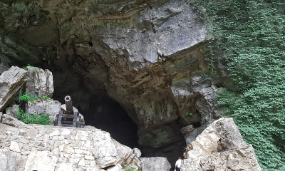 大峡谷玻璃桥徒步旅行，武陵源-张家界，中国
