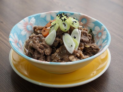 亚洲食物调味牛肉烤肉