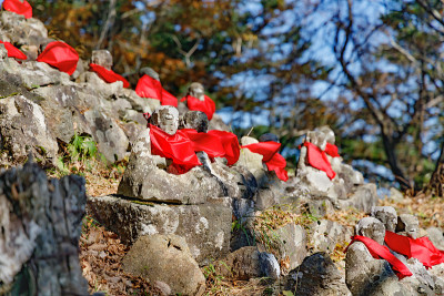 很多Jizo