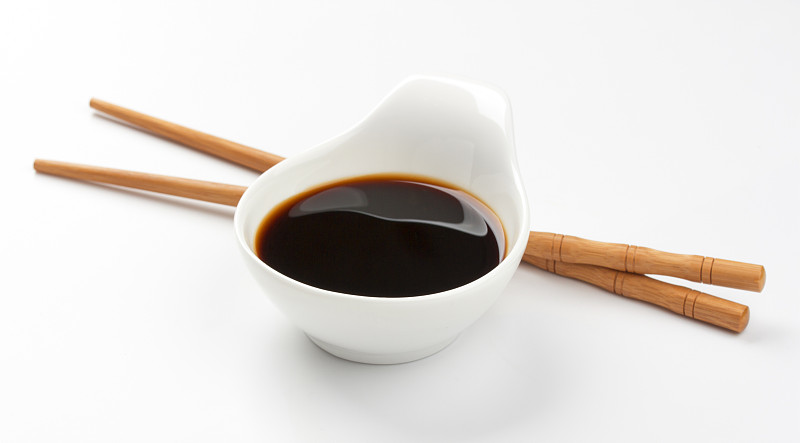 酱油和筷子隔离上白