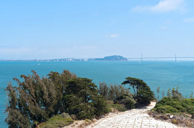 旧金山湾和大桥