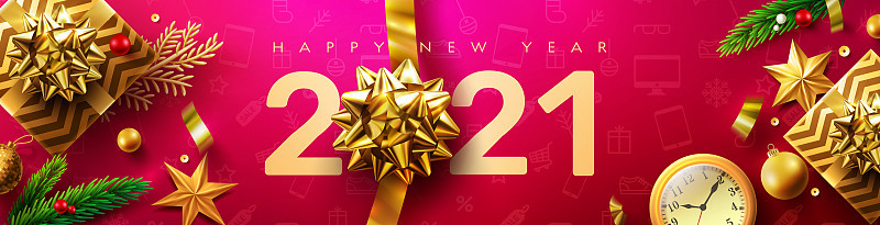 2021年新年快乐推广海报或横幅与金色礼盒和圣诞装饰元素。改变或开放到2020年的新概念。新年促销和