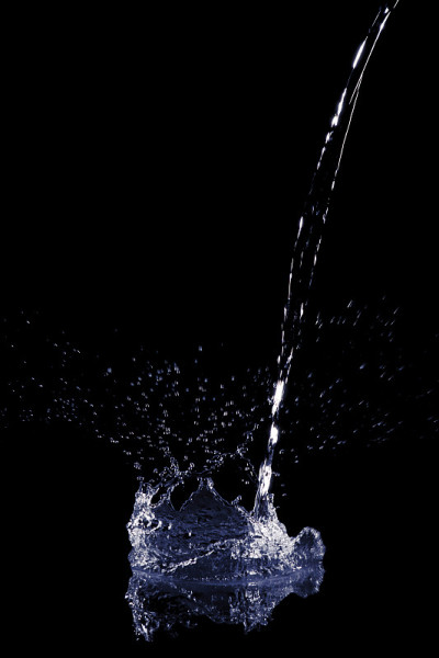 淡水。