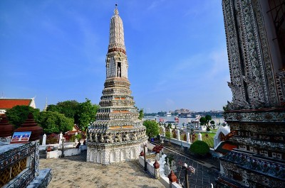寺庙的黎明