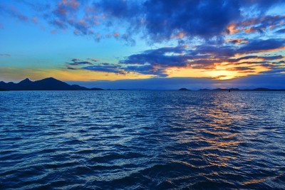 巴比汤加湾景色优美