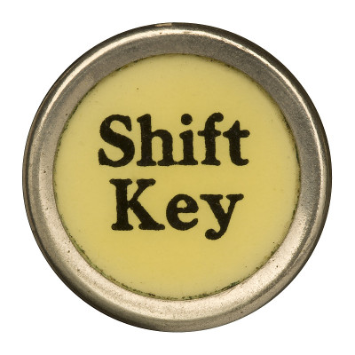 字母- Shift键从旧的手动打字机。