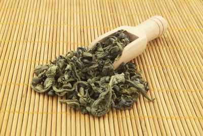 贪吃茶叶和木勺