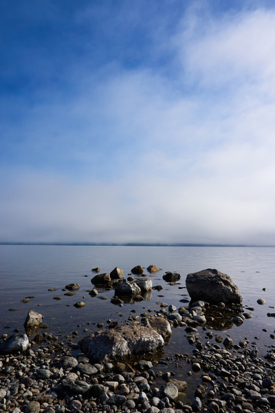 PIDRAS EN LAGO NAHUEL HUAPI，巴里洛切，里约内格罗，阿根廷