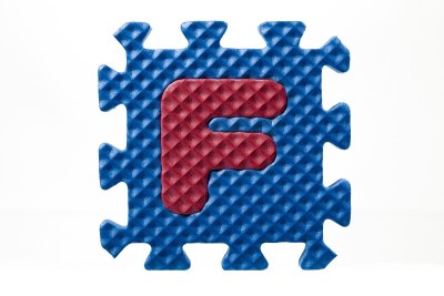 彩色字母f拼图