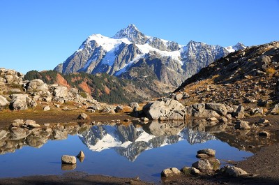 Shuksan反射山，华盛顿-美国