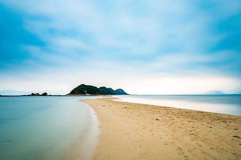 海岸线延伸到越南芽庄岛