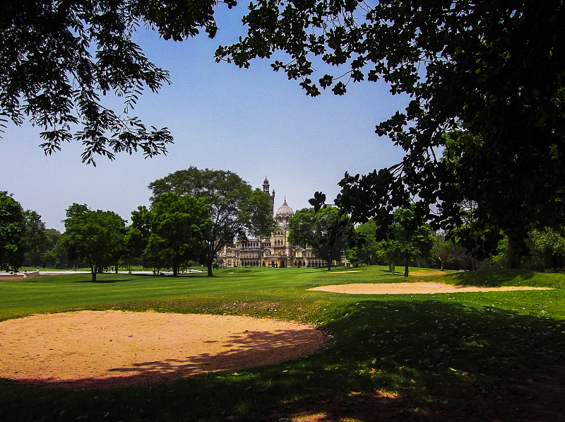 Vadodara的Ralmahal也被称为Laxmi Vilas Palace