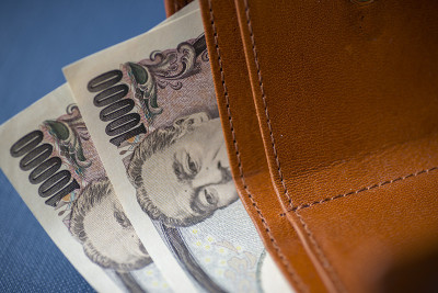 钱包里有10000日元