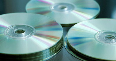 CD或DVD堆叠