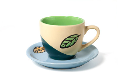 色彩斑斓的茶杯