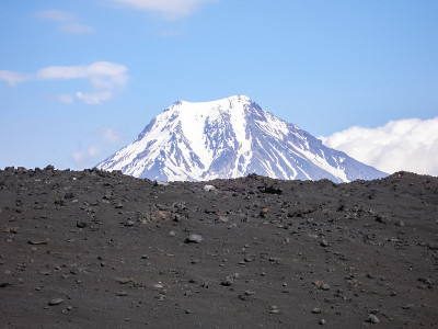 堪察加的风景，山脉和火山。