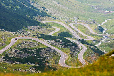 罗马尼亚喀尔巴阡的transagarasan山路
