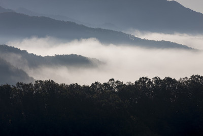雾，山
