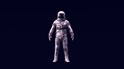 宇航员黑色面罩和白色复古银色太空服