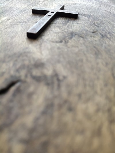 木制基督教十字架。