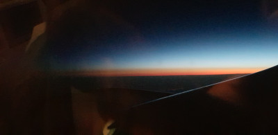 来自高空的夜晚光环