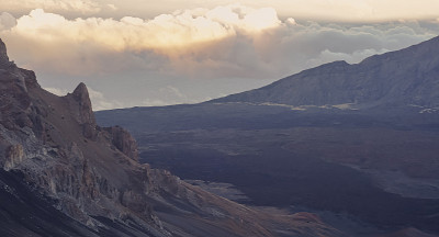 夏威夷毛伊岛哈雷阿卡拉火山的全景