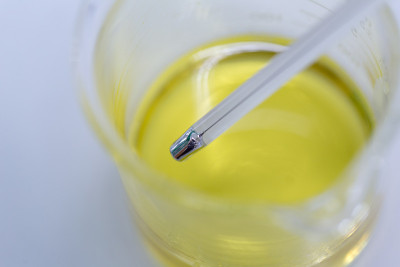 生物柴油生产是在实验室生产生物柴油的过程。