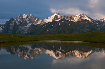 山和湖