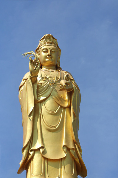 中国传统神灵的雕像